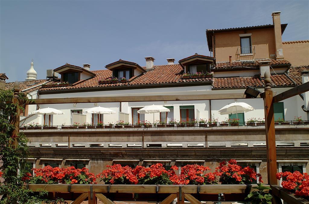 Hotel Bisanzio Venesia Bagian luar foto