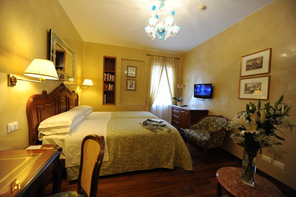 Hotel Bisanzio Venesia Bagian luar foto