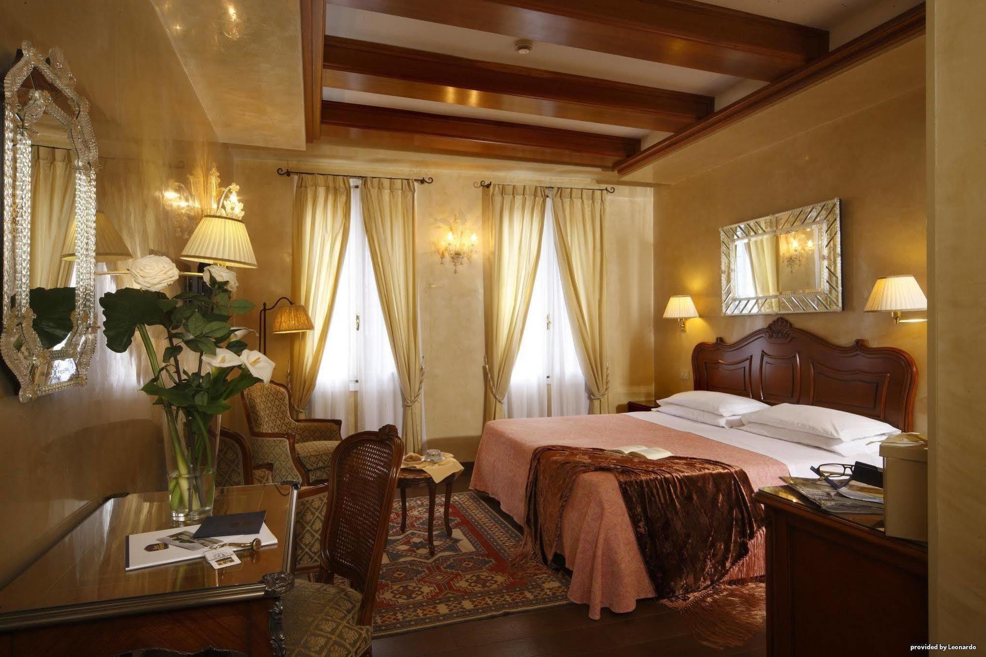 Hotel Bisanzio Venesia Bagian luar foto