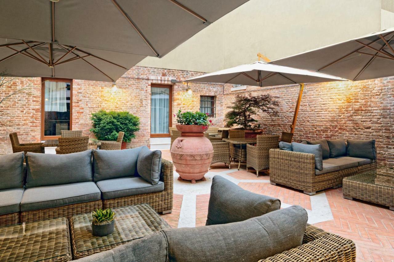 Hotel Bisanzio Venesia Bagian luar foto