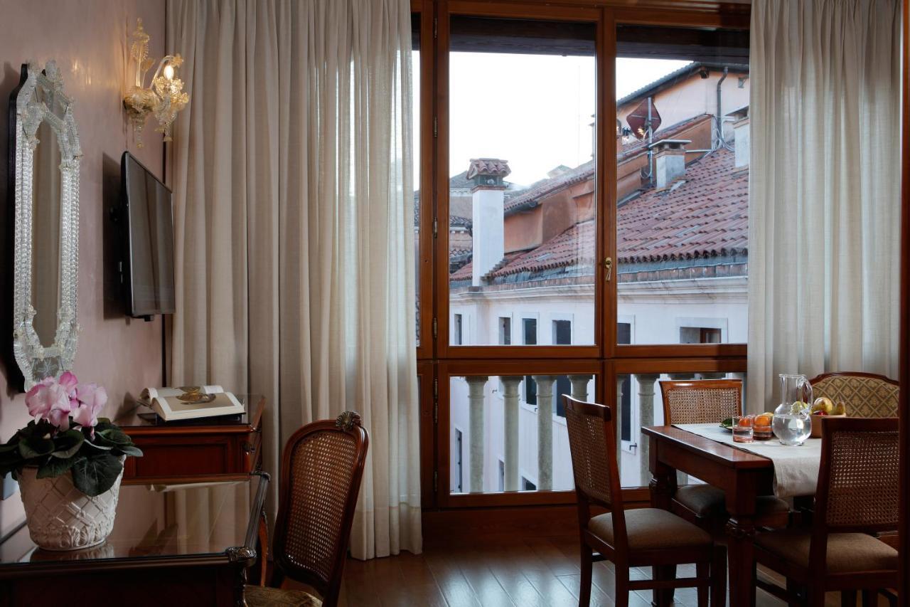 Hotel Bisanzio Venesia Bagian luar foto
